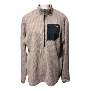 Patagonia Men’s 1/2 zip fleece sweater with zippered chest pocket